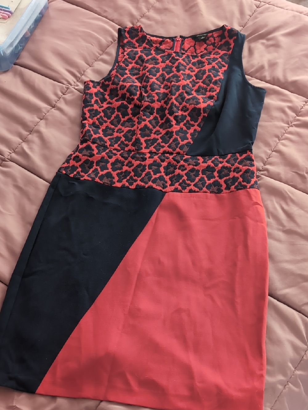 Ann Taylor 6 Red and Navy Colorblock Leopard Print Midi Dress Office Sleeveless